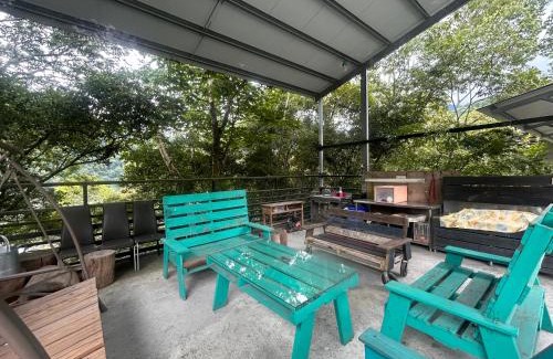 Ren'ai House | 巒大山居