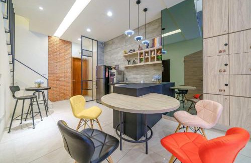 Anping House | 幸福拾光二當家-台南安平包棟烤肉麻將民宿-依人數開放房型