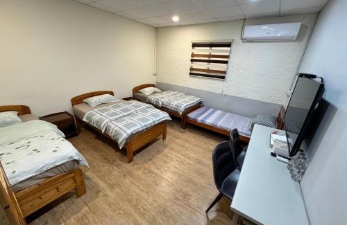 Shengang House | 彰濱伸港民宿