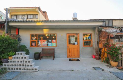 Tongluo House | 微光書旅-輕旅