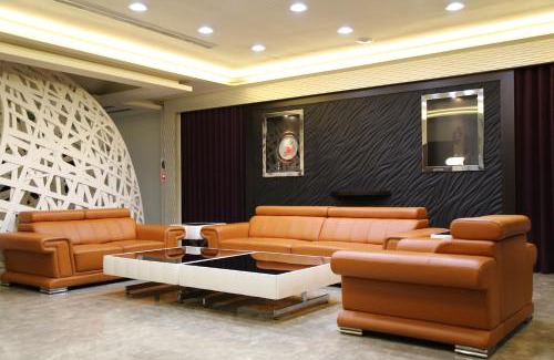 Zuoying District Hotel | 德瑞旅店Direct Hotel