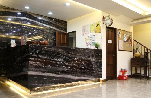 Zuoying District Hotel | 德瑞旅店Direct Hotel