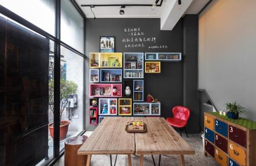 Tainan City Centre Apartment | 愛藝宿Art Space 台南民宿編號287 包棟民宿 寵物友善 近台南車站