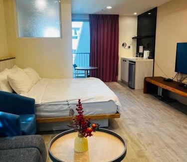 East District Hotel | 愛麗徠綜合文旅會館