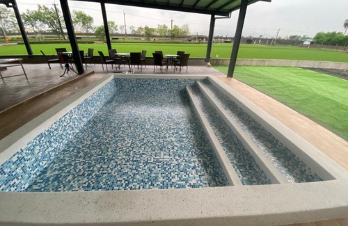 Dongshan Villa | 慕研安農民宿 包棟 KTV 游泳池 羅東運動公園 22p