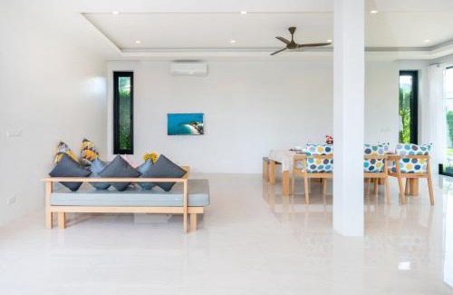 Chalong Villa | 拉威别墅安达曼精品四卧泳池别墅