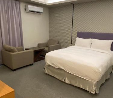 Yunlin Hotel | 曖月商旅