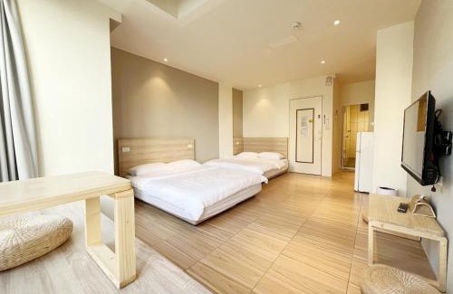 Xitun District House | 東海平行陸貳民宿English Friendly