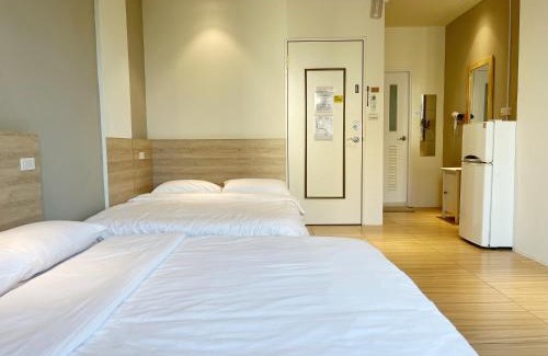 Xitun District House | 東海平行陸貳民宿English Friendly