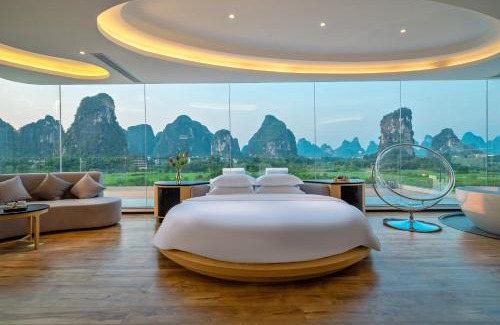 Ten Mile Gallery Hotel | 桂林阳朔良宿 LS Hotel Liangsu Yangshuo