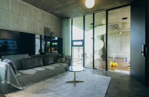 Dongshan House | 樹墅Villa宜蘭寵物友善包棟民宿丨溜滑梯丨烤肉丨Switch