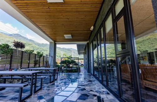 Guanshan House | 漫步月眉民宿