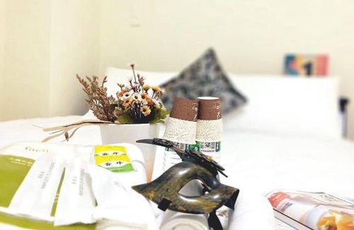 Gushan District Apartment | 瑞豐夜市館-4-8人包層-J