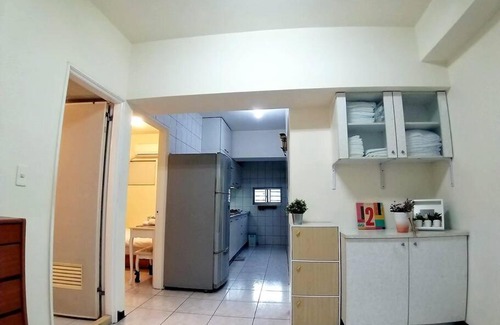 Gushan District Apartment | 瑞豐夜市館-4-8人包層-J