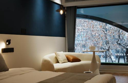 Downtown Hangzhou Hotel | 画舍 Colorstory Hotel