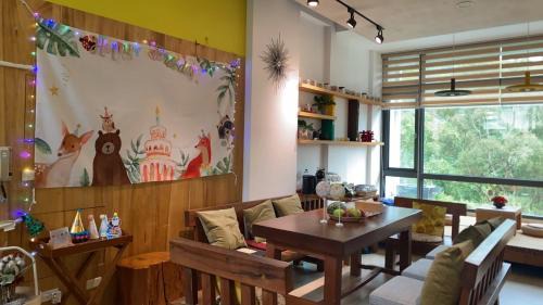 Jiaoxi Villa | 礁溪好好沐包棟溫泉Villa 龜山島景觀 客餐廳可開伙 KTV Netflix 禁菸 戶外平面停車