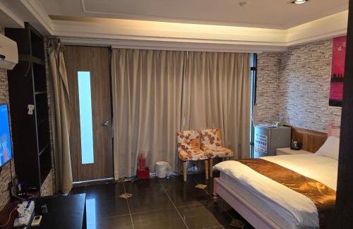 Jiaoxi Cabin | 礁溪景觀溫泉會館