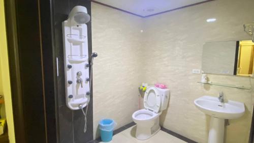 Donggang House | 美達民宿