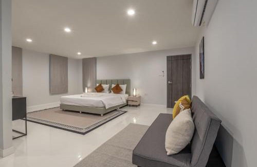 North Pattaya Villa | 芭提雅市中心5卧现代轻奢别墅pool villa近21航站楼海边