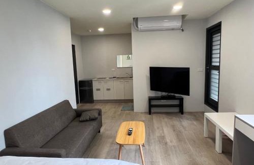 Fengyuan District House | 豐原廟東自助民宿