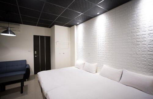 Xitun District House | 逢希小宿