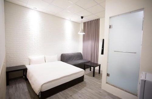 Xitun District House | 逢希小宿