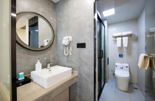 Wulingyuan Hotel | 铂曼智慧酒店-张家界国家森林公园门票站店