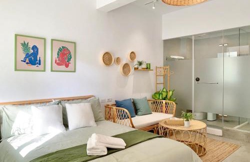 Yancheng District House | 闆娘公寓