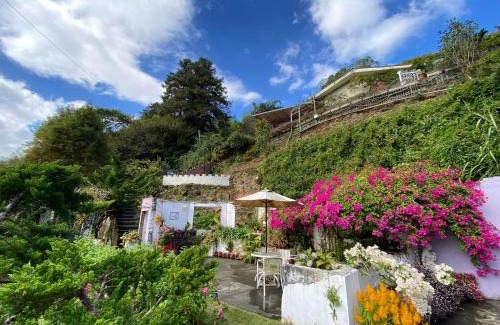 Rueili Village House | 阿喜紫藤