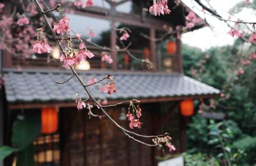 Gongguan House | 響水客棧 苗栗8-12人包棟 烤肉 特色老屋