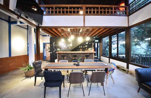 Gongguan House | 響水客棧 苗栗8-12人包棟 烤肉 特色老屋