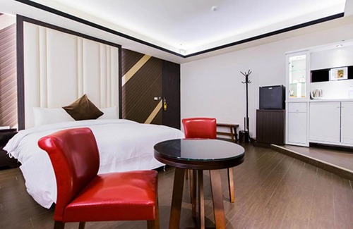 Luodong House | 馥蔓香草