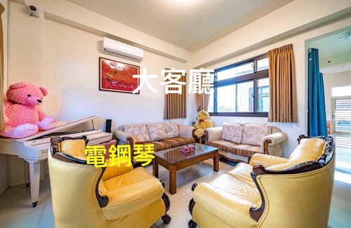 Yuanshan Villa | 騎馬在對面