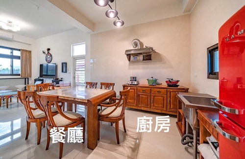 Yuanshan Villa | 騎馬在對面