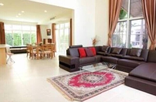 Hua Hin Villa | 052 Pool Villa 4br beachfront