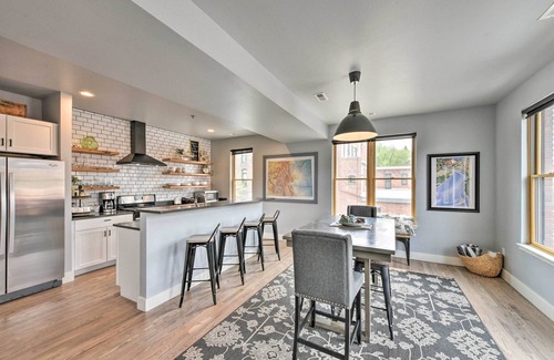 Salida Condo | 0660: Dtwn Salida Condo w/Balcony