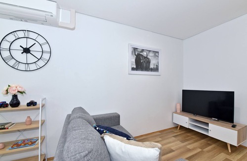 Belmont Apartment | 07 Beautiful Apartment near Perth City and Airport