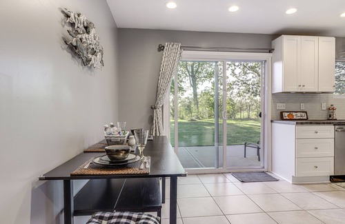 Petersburg House | 1/2 Mi to Creation Museum: Home w/Large Yard!