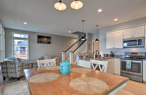 Cadillac Cottage | 1/2 Mi to White Pine Trail: Lakefront Home w/Dock