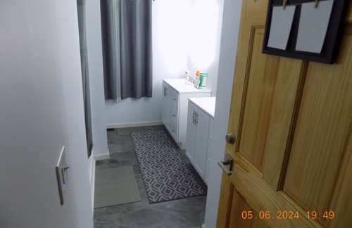 Haysi Cabin | 1–3 Private Bedrooms 1 Private Bath Private Quarters & Entrance