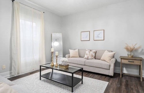 Clarksville House | 1.4 Miles from Downtown Clarksville