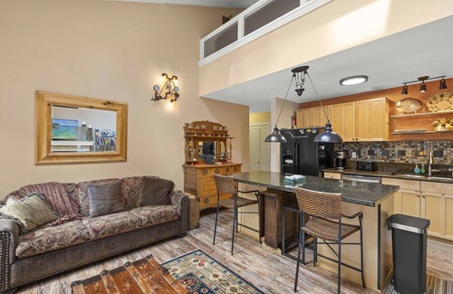 Incline Village Condo | 1 Alpine Terrace-renovated condo w/private hot tub