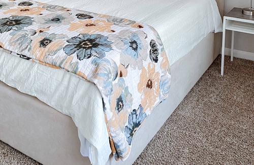 Riverside Terrace Apartment | 1 Bed 1 Bath Apt Hou MED CENTER