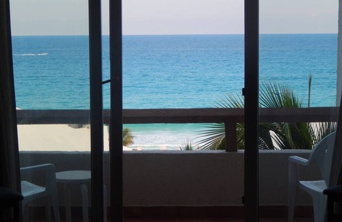 Zona Hotelera Condo | 1 BED 1 BATH