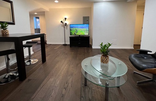 Ladera Cabin | 1 bed/1 bath private suite close to Stanford