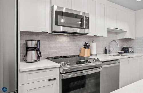 Dead Man's Flats Condo | 1 Bed/1 Bath Sparrowhawk-Courtyard Facing-Sleeps 4