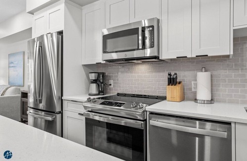 Dead Man's Flats Condo | 1 Bed/1 Bath Sparrowhawk-Courtyard Facing-Sleeps 4