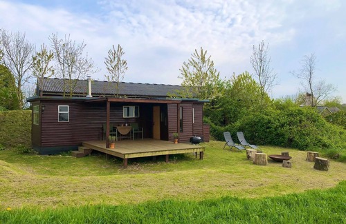 Broadwindsor Cabin | 1 Bed Cabin - Sleeps 2 - 15 Mins From Lyme Regis