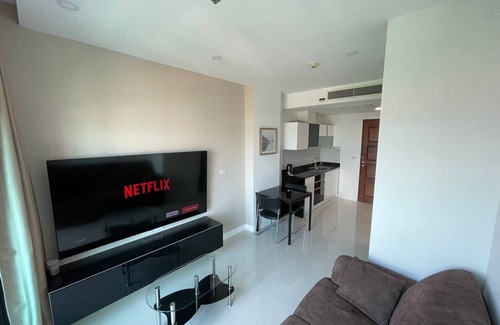 South Pattaya Condo | 1 bed Condo close to pratumnak and walking street