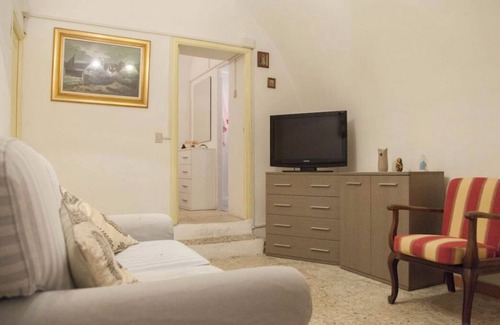 Dolceacqua Apartment | 1 Bed Flat - Sleeps 2 - Parking